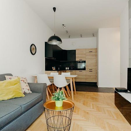 Shortstaypoland Grzybowska Warsaw Ngoại thất bức ảnh